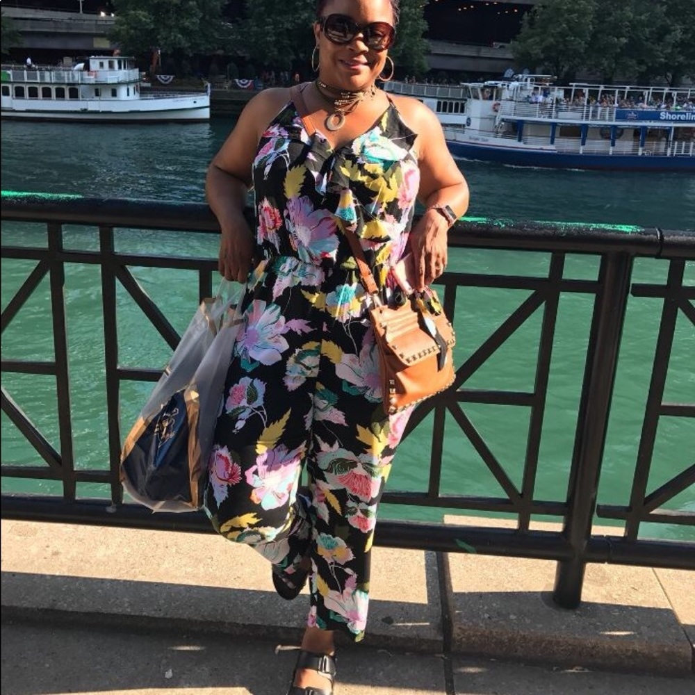 Flower romper - Picture 2 of 2